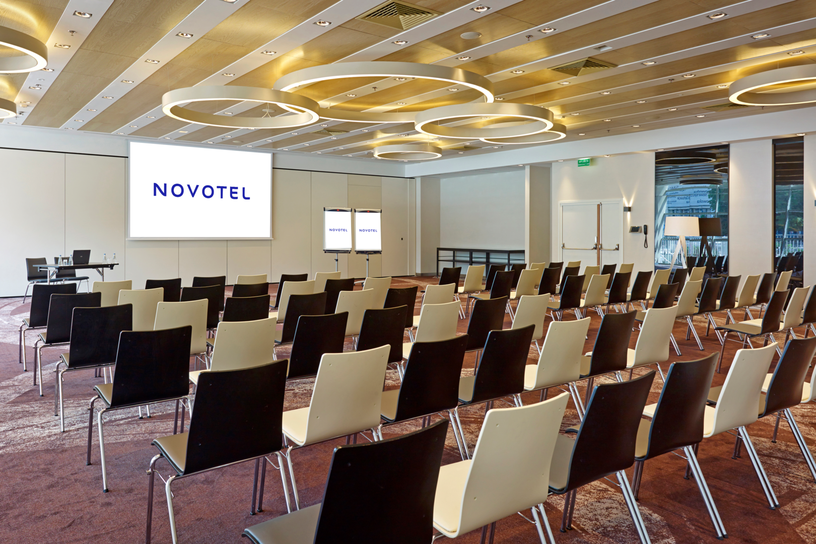 Sala Sala Róża w obiekcie Novotel Warszawa Centrum