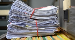 Jak bezpiecznie i skutecznie niszczyć zbędne dokumenty?